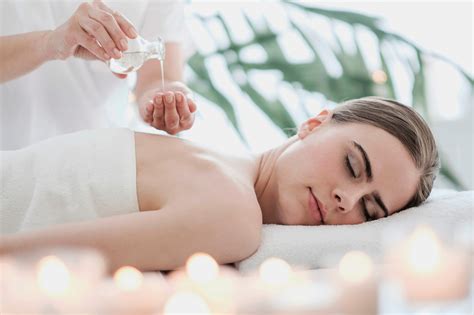 Massage sensuel complet du corps Massage érotique Saint Albert